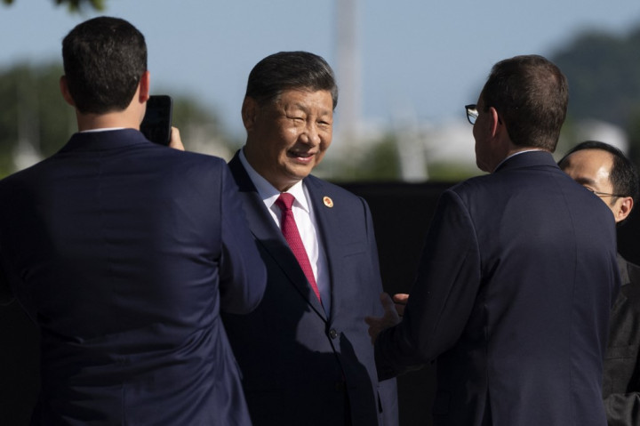 Presiden Tiongkok Xi Jinping menyebut negaranya telah berhasil mengentaskan kemiskinan untuk 800 juta orang di Negeri Tirai Bambu tersebut.