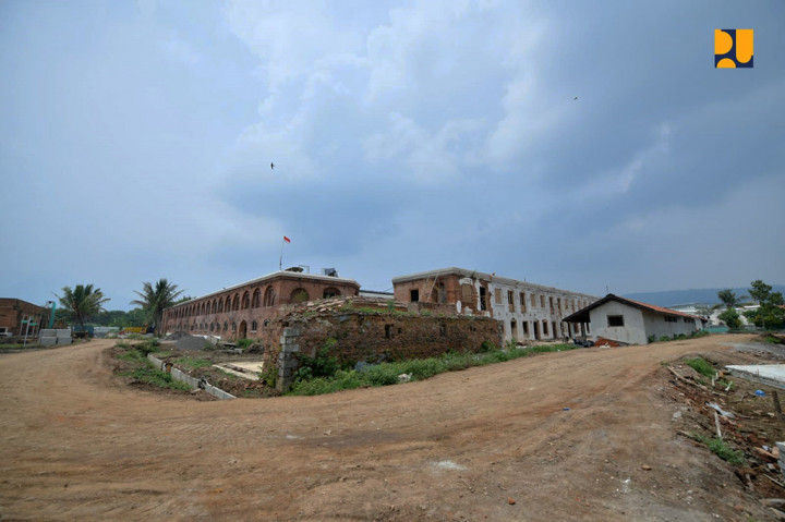 Pekerjaan penataan Kawasan Benteng Pendem Ambarawa dilakukan sejak Desember 2023 oleh PT Waskita Karya selaku kontraktor pelaksana dengan biaya Rp141,2 miliar. Benteng ini dapat dimanfaatkan sebagai sarana pendidikan tentang bangunan cagar budaya sekaligus sebagai sarana rekreasi bagi keluarga. 