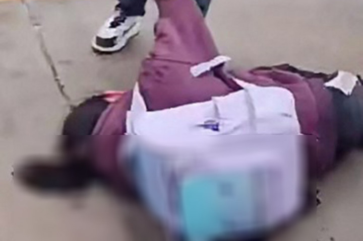 Polisi menambahkan bahwa orang-orang yang terluka telah dibawa ke rumah sakit, dan tidak ada cedera yang mengancam jiwa. 