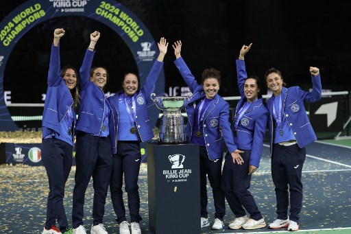 Kini ia menjadi petenis peringkat empat dunia yang menjuarai WTA 1000 pertamanya di Dubai pada Februari lalu, meraih emas ganda Olimpiade bersama Errani dan mencapai WTA Finals akhir musim.