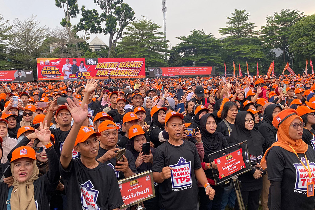 Pada acara yang dihadiri oleh belasan ribu simpatisan tersebut, Anies dalam sambutannya meminta warga untuk memilih dan mengawal jalannya pemungutan suara tanggal 27 November mendatang. “Ayok kita tentukan masa depan Jakarta, Jaga lingkungan, jaga TPS,” ucap Anies.