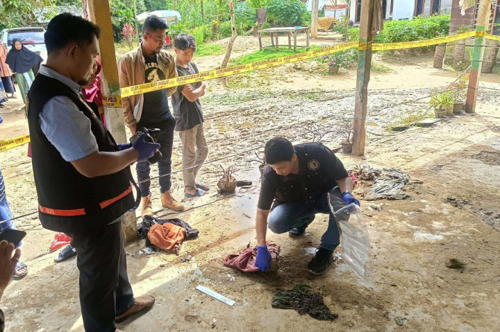 Kasat Reskrim Polres Aceh Timur, Iptu Adi Wahyu Nurhidayat, mengatakan bahwa tim Laboratorium Forensik (Labfor) Polda Sumatera Utara telah dilibatkan dalam penyelidikan kasus ini. Tim Labfor telah melakukan olah tempat kejadian perkara (TKP) dan membawa sejumlah barang bukti untuk diuji di laboratorium.