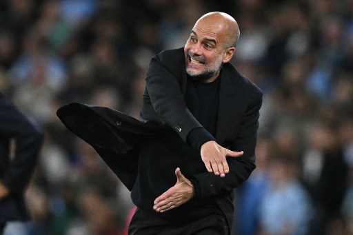 Pada musim sebelumnya, Guardiola memimpin City memenangi tiga gelar (treble), yakni Liga Inggris, Liga Champions, dan Piala FA.