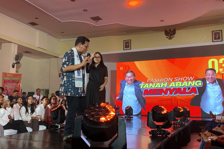 “Fashion show ini semua produknya dibeli di tanah abang sehingga ini bagian promosi untuk Tanah Abang,” ucap Pramono di kawasan Tanah Abang, Jakarta Pusat, Jumat, 22 November 2024.