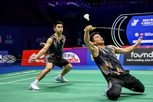 Sabar/Reza di perempat final China Masters 2024 pada Jumat, 22 November 2024, mengalahkan unggulan ketujuh dari Malaysia, Goh Sze Fei/Nur Izzuddin, dengan 18-21, 21-19, 23-21.