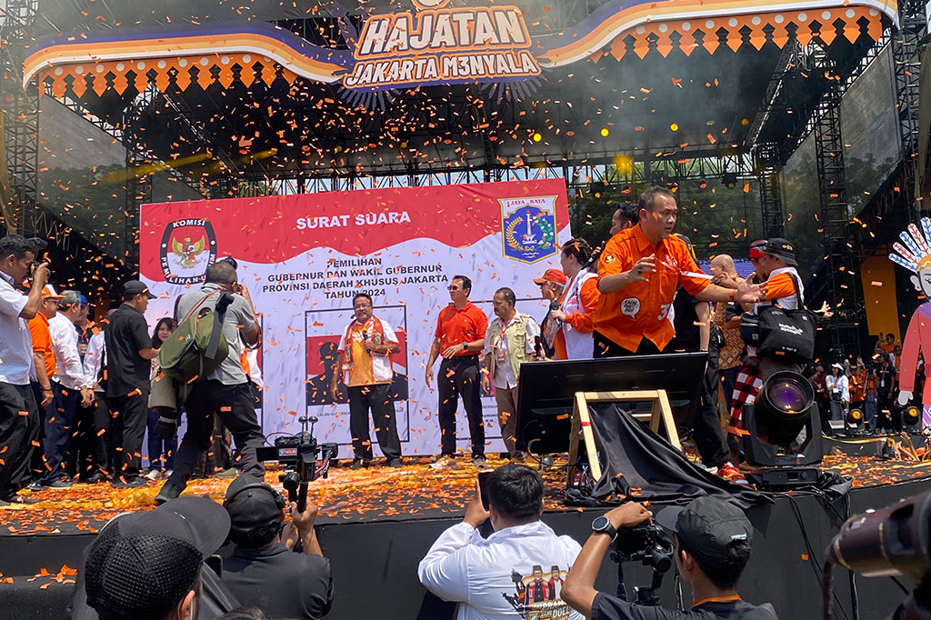 Ahok pun menitipkan harapan kepada pasangan Pramono-Rano untuk dapat melanjutkan program yang ada di era sebelumnya. Karena menurut dirinya masih banyak pekerjaan rumah yang belum dapat dituntaskan oleh gubernur Jakarta terdahulu.