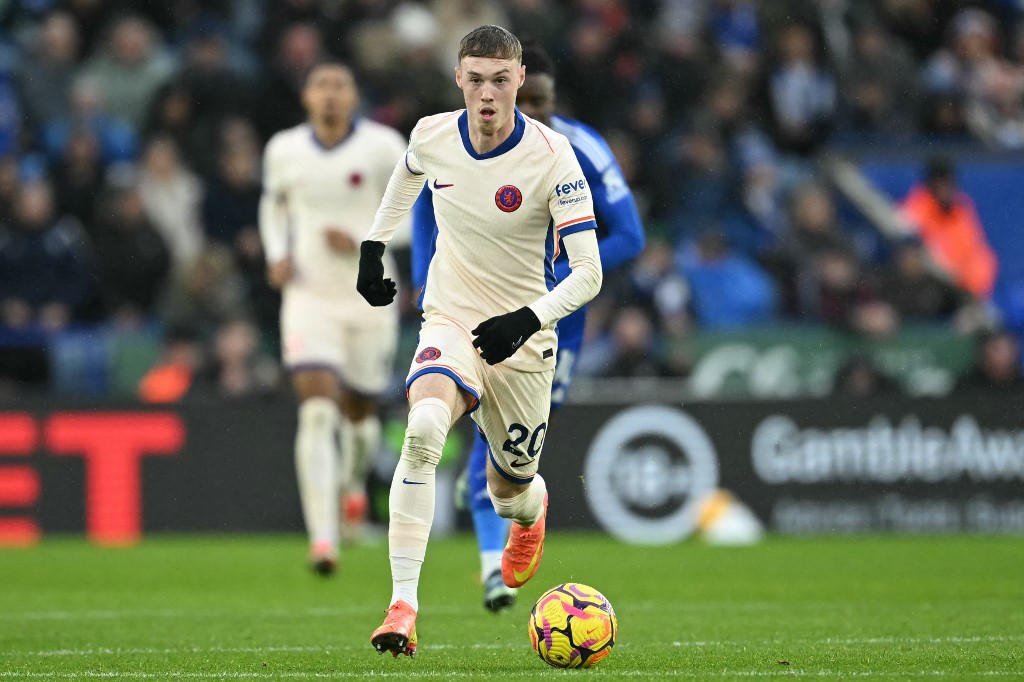 Chelsea mempertahankan posisi ketiga klasemen sementara Liga Inggris setelah menekuk Leicester City 2-1 pada pekan ke-12 di Stadion King Power, Leicester, Sabtu, 23 November 2024.