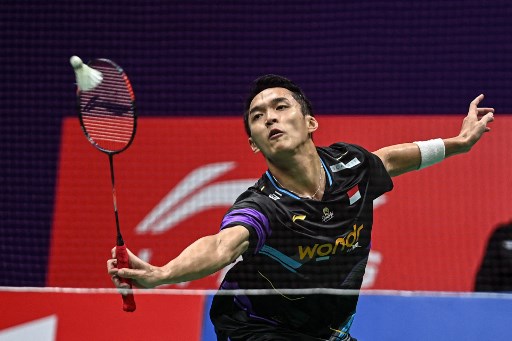 Jonatan harus mengakui keunggulan wakil Denmark Anders Antonsen setelah kalah di partai puncak lewat dua gim langsung dengan skor 15-21, 13-21.
