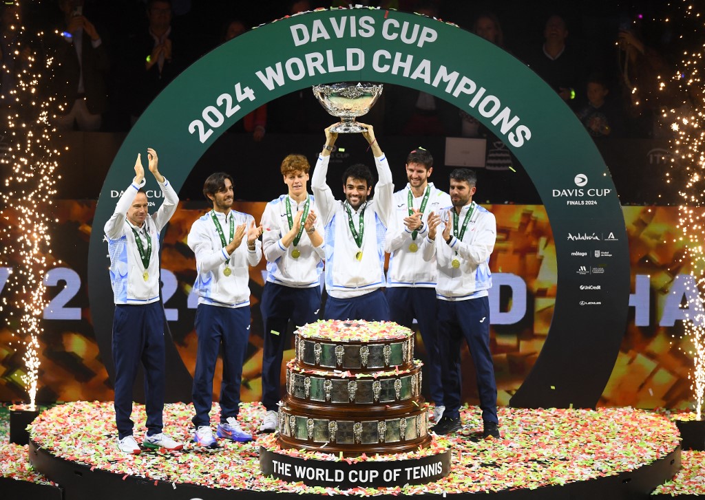 Kemenangan itu berarti Italia adalah negara pertama yang mempertahankan gelar Piala Davis sejak Ceko pada 2013, dan merupakan negara kelima dalam sejarah yang memenangi Piala Davis dan Piala Billie Jean King di tahun yang sama.