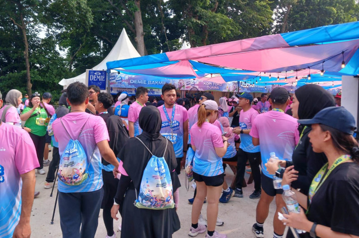 Para peserta mengikuti 4 kategori yang dilombakan yakni 1,5k (Family Run), 5k (Fun Run), 10k (Pelajar, Umum dan Master) dan Half Marathon 21k.