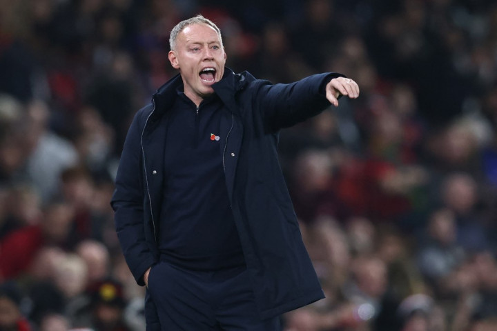 Manajemen klub Liga Inggris Leicester City mendepak pelatih Steve Cooper setelah tim juara Liga Inggris 2015-2016 itu mencatatkan serangkaian hasil buruk yang membuat mereka terdampar ke posisi ke-16 klasemen sementara liga musim 2024-2025.