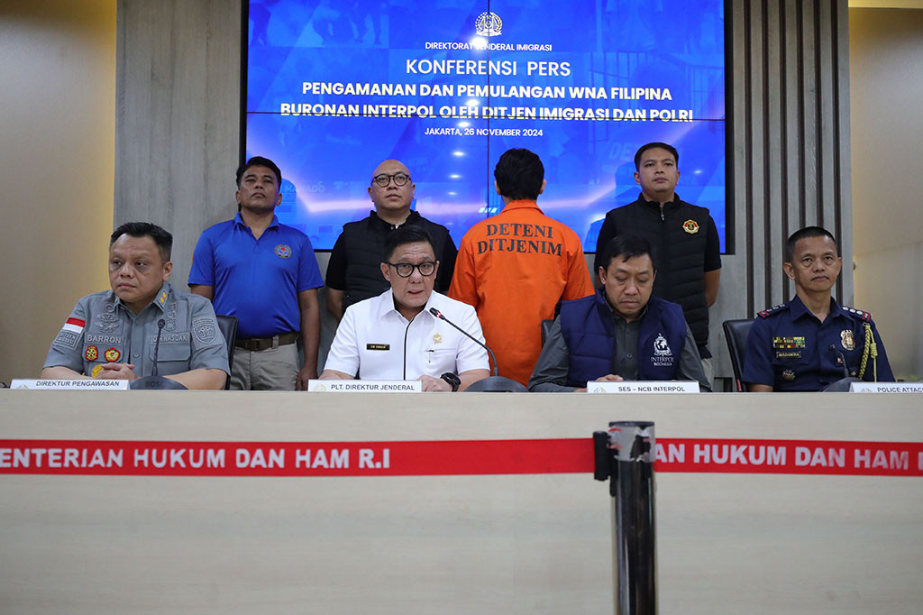 Sekretaris NCB-Interpol Indonesia Brigjen Pol Untung Widyatmoko mengatakan pemulangan HAP yang diamankan di Bali dalam rangka pertukaran dengan buronan kasus judi online (judol) atau daring Indonesia, Handoyo Salman (HS).