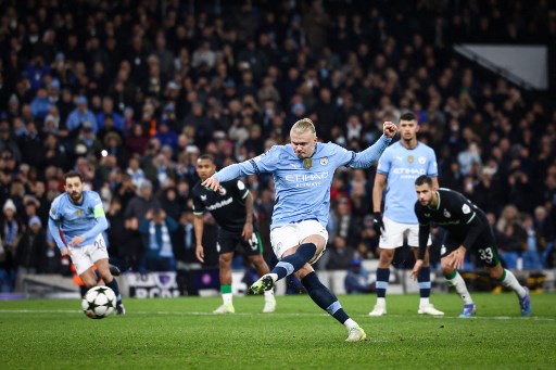 City mampu unggul tiga gol lebih dulu melalui brace Erling Haaland dan Ilkay Gundogan. 