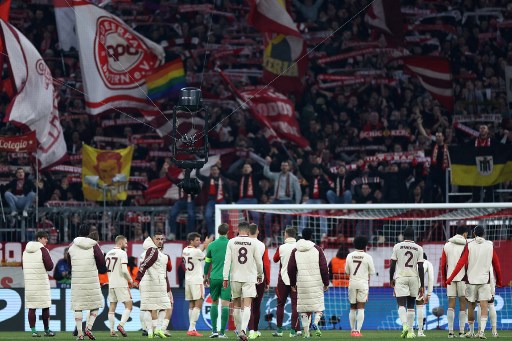 Dengan hasil ini Bayern naik ke peringkat 11 klasemen dengan koleksi sembilan poin dari lima pertandingan, sekaligus menjaga peluang lolos ke fase berikutnya. Sementara itu PSG terpuruk di peringkat 26 usai baru mengoleksi empat poin.