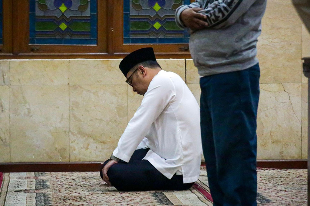 Calon gubernur (cagub) Jakarta nomor urut 1, Ridwan Kamil (RK) mengawali hari-H  Pilkada 2024, Rabu, 27 November 2024, dengan Salat Subuh berjemaah di Masjid Jami Assalafiyah, Jakarta Timur.