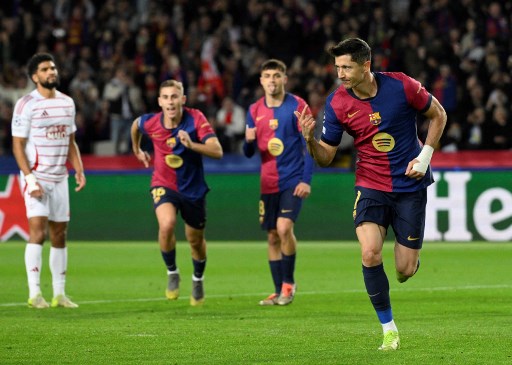 Lewandowski melesakkan 100 gol dari 125 laga Liga Champions, lebih cepat daripada 100 gol penyerang timnas Portugal Cristiano Ronaldo dari 137 pertandingan Liga Champions.
