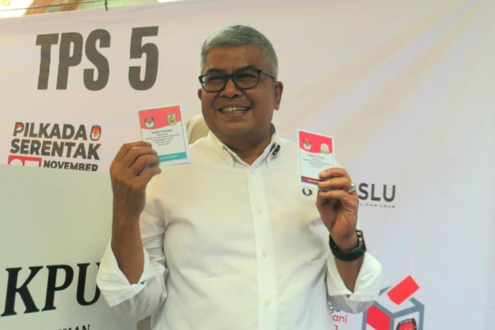 Calon Gubernur Aceh nomor urut 01, Bustami Hamzah, menyatakan keyakinannya untuk meraih kemenangan pada Pilkada Aceh 2024. Optimisme tersebut disampaikan Bustami setelah menggunakan hak pilihnya di Tempat Pemungutan Suara (TPS) di Kampung Pineung, Kecamatan Syiah Kuala, Kota Banda Aceh, Aceh.