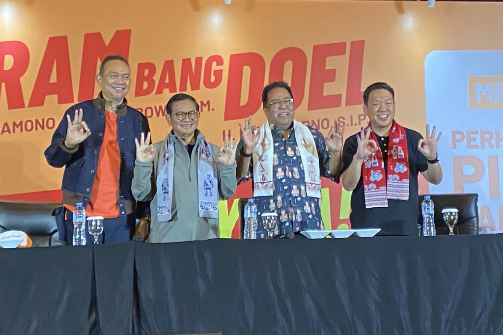 “Kami mempunyai data yang lengkap, C1 yang lengkap, dan itulah yang nanti akan kami gunakan acuan untuk perhitungan yang ada,” lanjut Pramono.