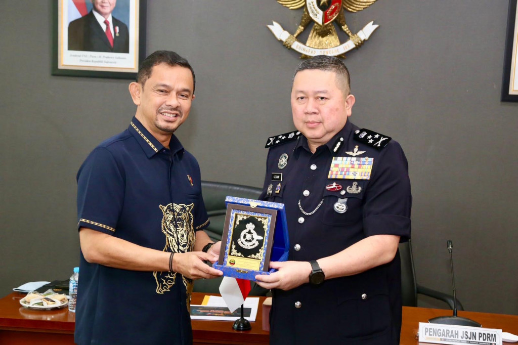 Dirtipidnarkoba Bareskrim Polri Brigjen Mukti Juharsa mengatakan pertemuan itu dilakukan pukul 10.00-12.00 WIB, Kamis, 28 November 2024. Polisi JSJN PDRM yang datang ialah Dato' Khaw Kok Chin.