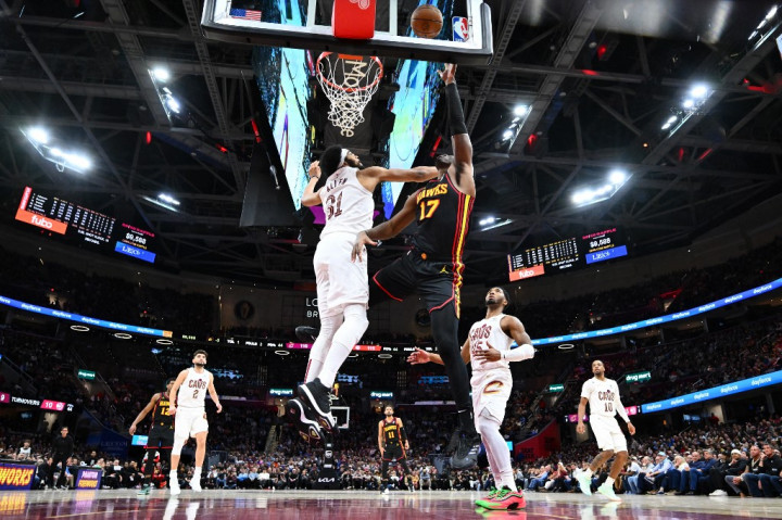 Hawks dan Cavaliers akan kembali bertemu pada Sabtu dalam pertandingan NBA Cup. Saat ini, Hawks berada di puncak Grup C dengan rekor 2-1, sementara Cavaliers (1-1) memiliki dua pertandingan tersisa di fase grup. 
