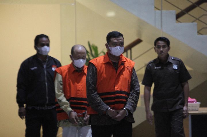 Tiga Ketua Pokja proyek itu adalah Hardho, Edi Purnomo, dan Budi Prasetiyo. Hardho mengurusi paket peningkatan jalur kereta api di wilayah Lempengan sampai Cianjur pada 2022 sampai 2023.