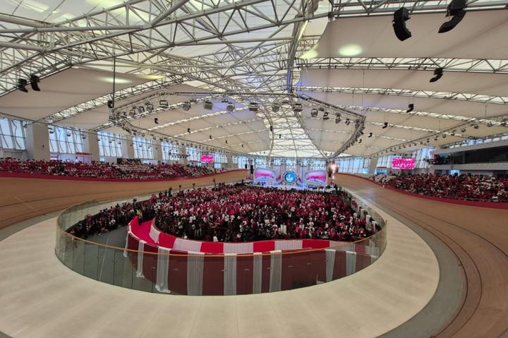 Presiden Prabowo menegaskan bahwa kebijakan ini adalah bagian dari langkah konkret pemerintah untuk memastikan guru mendapatkan penghargaan yang layak atas kontribusi mereka dalam mencerdaskan kehidupan bangsa.