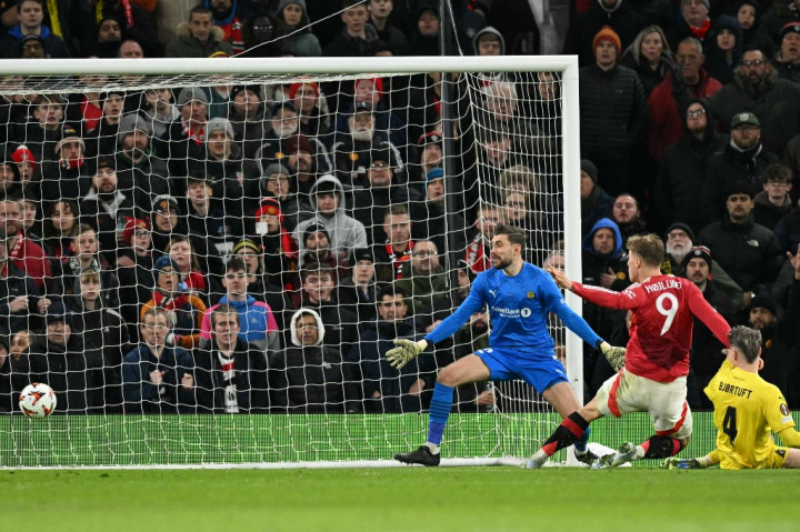 Manchester United di bawah manajer baru Ruben Amorim sukses meraih kemenangan tipis 3-2 saat menjamu klub Norwegia FK Bodo/Glimt pada lanjutan matchday ke-5 Liga Europa di Stadion Old Trafford, Manchester, Jumat 29 November 2024 dini hari WIB.