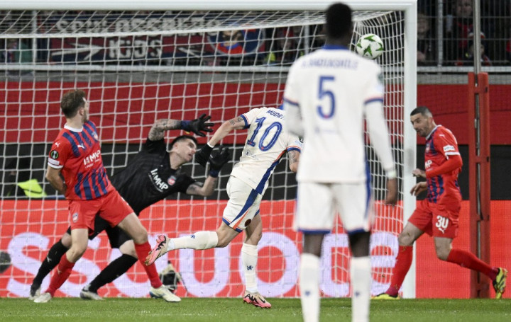 Chelsea berhasil menggandakan keunggulan pada menit 86 setelah Sancho kembali menjadi aktor terciptanya gol seusai umpannya dapat disambut tendangan Mykhailo Mudryk yang membobol gawang Heidenheim. Skor berubah menjadi 2-0 untuk keunggulan tim tamu.