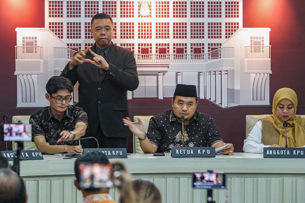 Dia mengatakan data tersebut masih akan terus bertambah seiring rekomendasi dari Badan Pengawas Pemilihan Umum (Bawaslu) dan kejadian yang terjadi di daerah.