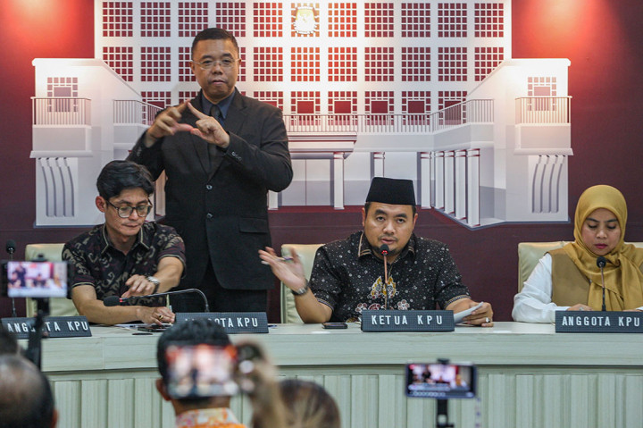 Dia mengatakan data tersebut masih akan terus bertambah seiring rekomendasi dari Badan Pengawas Pemilihan Umum (Bawaslu) dan kejadian yang terjadi di daerah.