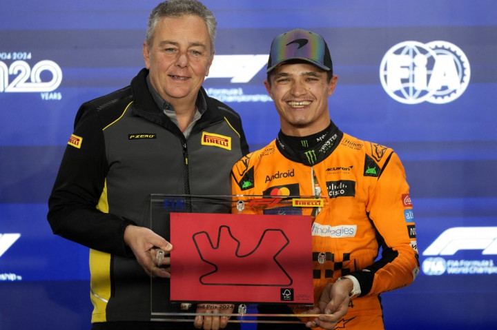 Pebalap McLaren Lando Norris menatap rangkaian Grand Prix Qatar dengan optimistis setelah meraih pole untuk balapan pendek Sprint di Sirkuit Lusail, Sabtu, 30 November 2024 WIB.