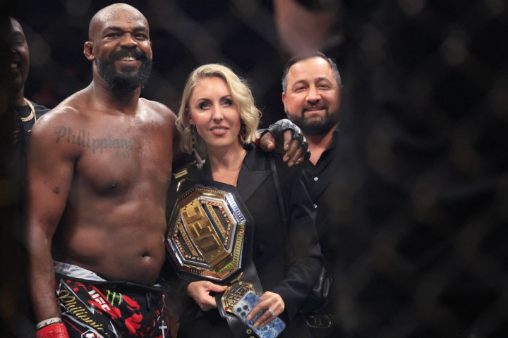 Juara kelas berat Ultimate Fighting Championship (UFC) Jon Jones masih terus menolak pertarungan dengan Tom Aspinall yang merupakan juara sementara di kelas tersebut.
