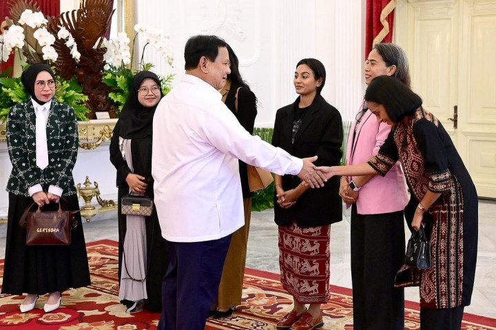Melly, yang juga terlibat membawahi Kementerian Kebudayaan, menjelaskan bahwa sinergi antara berbagai pihak telah terjalin sejak awal, termasuk kolaborasi dengan Bintang Cahaya Cinema, rumah produksi film tersebut.