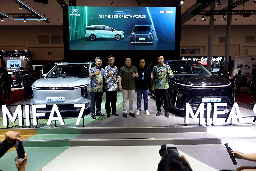 Maxus Mifa 7 dan Mifa 9 hadir dengan desain yang sangat unik dan inovatif, menonjolkan karakteristik kendaraan MPV listrik yang tidak hanya ramah lingkungan, tetapi juga mengutamakan kenyamanan, efisiensi, dan performa tinggi. Kedua eMPV tersebut mampu mengangkut hingga tujuh penumpang.