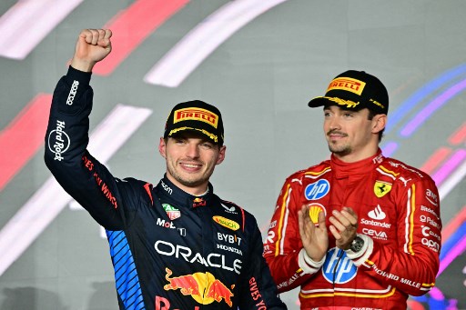 Dengan hasil tersebut, Verstappen kini mengumpulkan 429 poin di puncak klasemen, disusul Lando Norris dengan 349 poin, dan sementara Charles Leclerc mengemas 341 poin.
