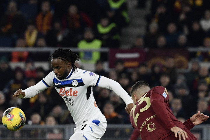 Atalanta mencetak gol pada menit ke-23 lewat Ademola Lookman, tetapi dianulir VAR karena Lookman sudah offside saat menyontek bola sepakan voli Raoul Bellanova.