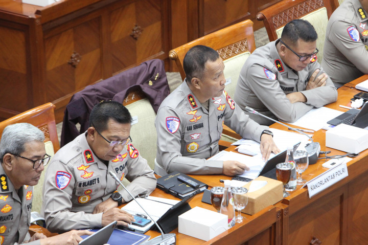 Adapun agenda kedua, yakni pembahasan terkait capaian target Penerimaan Negara Bukan Pajak (PNBP) tahun 2024 dan pemanfaatannya, serta penjelasan terkait postur dukungan anggaran Tahun Anggaran 2025.