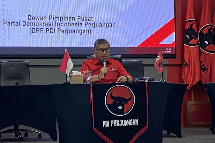 Sekretaris Jenderal DPP PDI Perjuangan (PDIP) Hasto Kristiyanto menegaskan bahwa Presiden RI ke-7 Jokowi berserta keluarganya tidak lagi menjadi bagian dari PDI Perjuangan. Hasto menjelaskan bahwa hal ini otomatis terjadi karena Jokowi beserta keluarga dinilai sudah tidak sejalan dengan cita-cita partai yang telah diperjuangkan sejak masa Bung Karno.