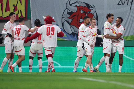 Nussa kembali menjadi pemberi assist saat Leipzig menggandakan keunggulan mereka empat menit sebelum turun minum. Ia melakukan gerakan meluncur untuk menyodorkan bola ke jalur pergerakan Lois Openda, yang tanpa kesulitan membukukan gol keduanya.