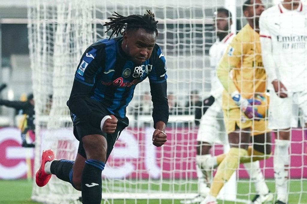 Atalanta berhasil unggul 2-1 pada menit ke-87. Berawal dari sepak pojok, Sead Kolasinac sempat membelokkan bola lambung dari kanan, yang kemudian disambar Lookman di tiang jauh.