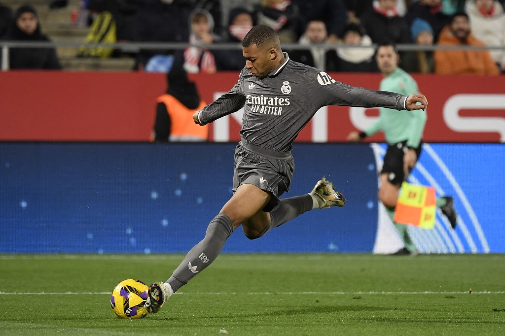 Madrid memimpin 3-0 pada menit ke-62. Giliran Kylian Mbappe mencetak gol untuk Madrid setelah meneruskan umpan brilian yang dilepaskan Luka Modric.