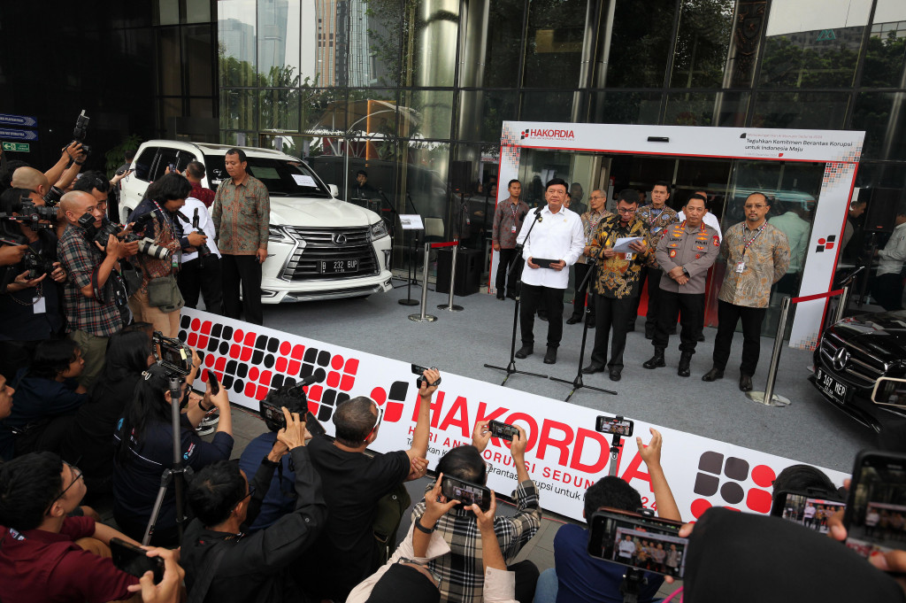 Dia juga mengatakan bahwa pemberantasan korupsi harus dimulai dari hal terkecil, yakni dengan menjaga integritas pribadi. Salah catu caranya adalah menolak segara bentuk suap atau gratifikasi.