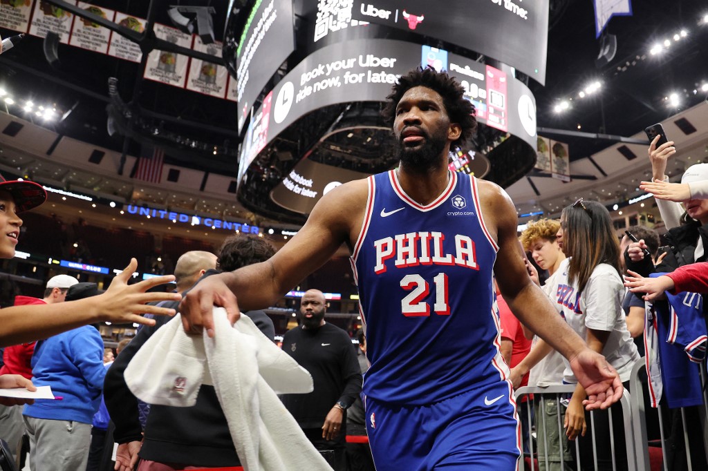 Kemenangan ini membawa 76ers menyamai catatan kekalahan Bulls dan Detroit Pistons untuk posisi ke-10, tempat terakhir untuk play-in turnamen Wilayah Timur.