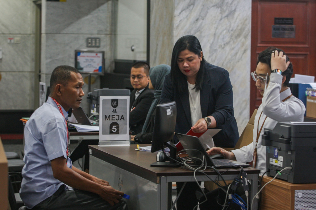 Mahkamah Konstitusi (MK) telah menerima 206 permohonan sengketa Pilkada 2024 tingkat kabupaten hingga provinsi yang didaftarkan per Selasa, 10 Desember 2024 siang.