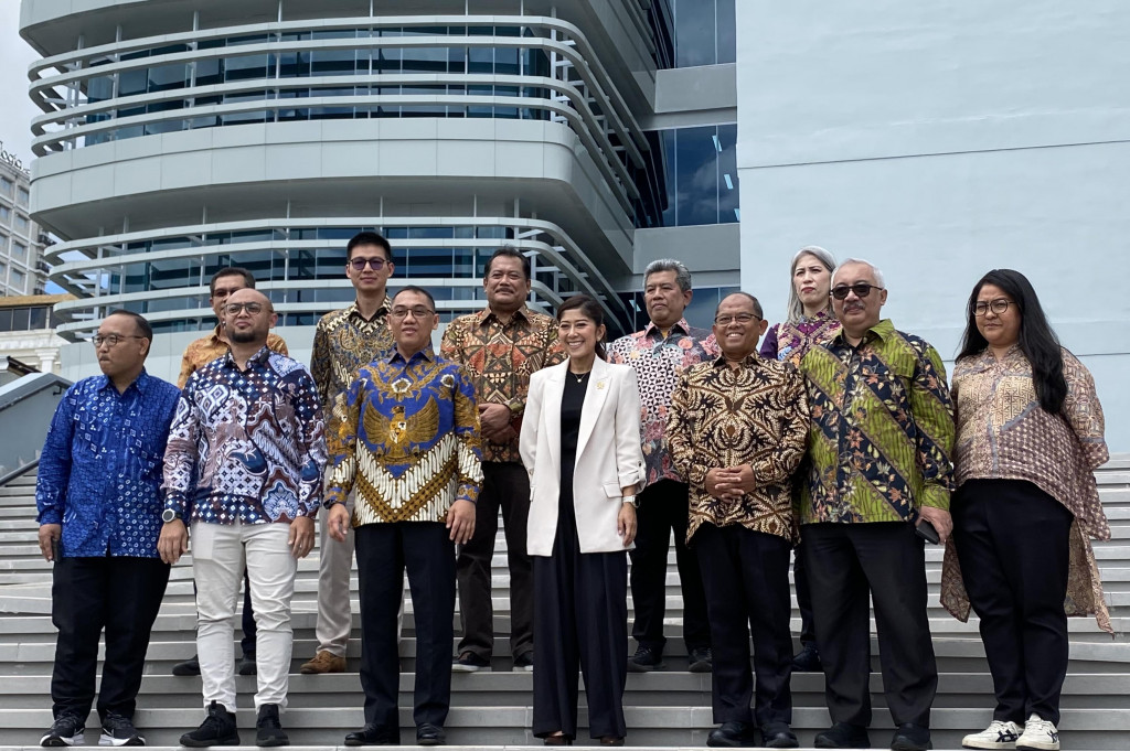 Lebih lanjut, Meutya mengatakan akan ada dua usulan program studi baru di STTM. Yakni, produ Terapan Teknologi Digital dan Magister Terapan Transformasi Digital.