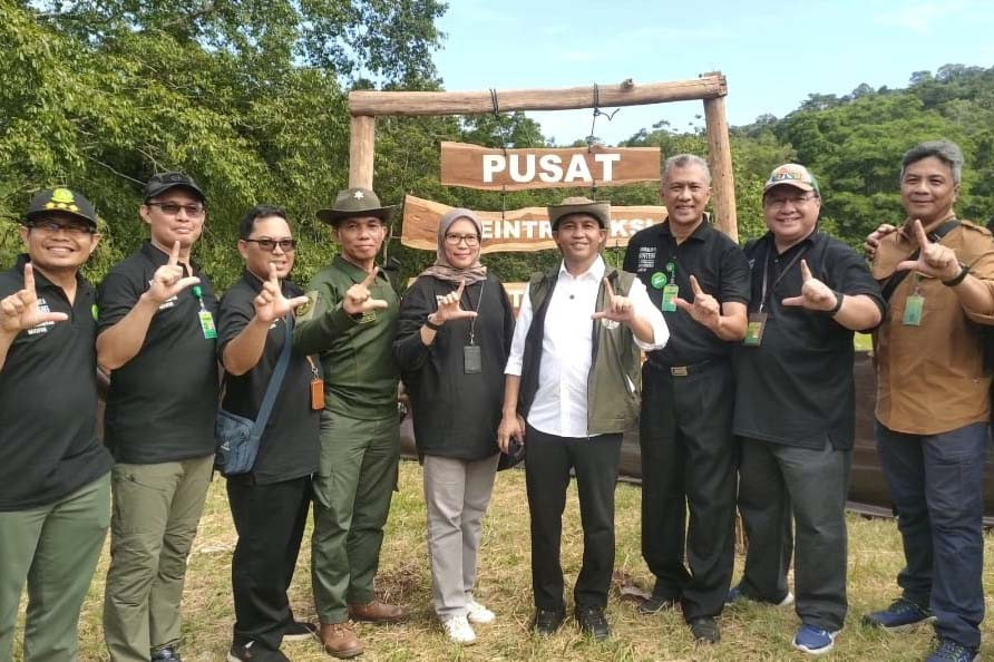 “Nah, terakhir ditemukan tulang berulang terakhir banteng yang tersebut pada tahun 2023,” ujar Raja Juli, di Cagar Alam Pangandaran, Jawa Barat, Rabu, 11 Desember 2024.