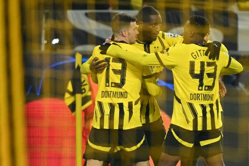 Torres, yang menggantikan mantan striker Dortmund Robert Lewandowski kemudian memanfaatkan bola pantul pada waktu 15 menit tersisa, tetapi Guirassy kembali menyamakan kedudukan untuk Dortmund.