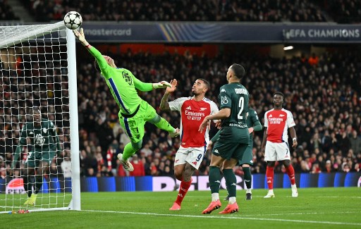 Secara statistik Arsenal tampil dominan dengan mencatatkan 55 persen penguasaan bola serta melepaskan 16 tendangan yang delapan di antaranya tepat sasaran.