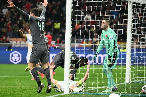 AC Milan berhasil mengamankan kemenangan berkat gol-gol dari Rafael Leao dan Tammy Abraham, sedangkan Crvena Zvezda sempat menyamakan kedudukan melalui gol Nemanja Radonjic.