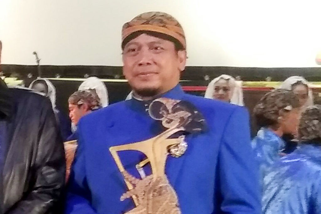 Jenazah akan dimakamkan di Astana Depokan, Juwiring, Klaten, Jawa Tengah, Kamis siang.